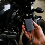 Tracker GPS compatti per moto: il sistema nascosto che facilita il recupero dopo un furto